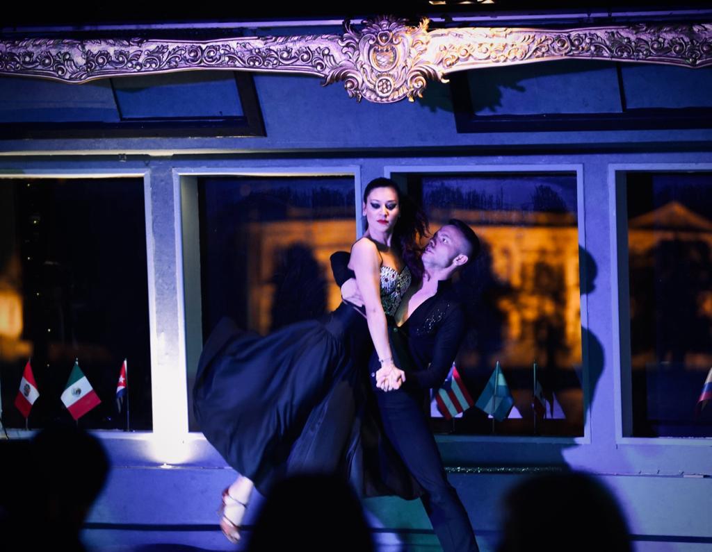 BOSPHORUS DINNER CRUISE & TURKISH NIGHT SHOW (STANDARD TABLE NON ALCOHOL)